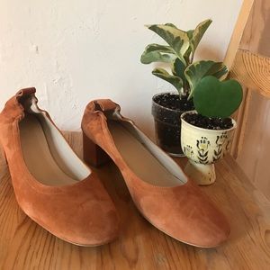 Everlane Day Heel in Cognac Suede